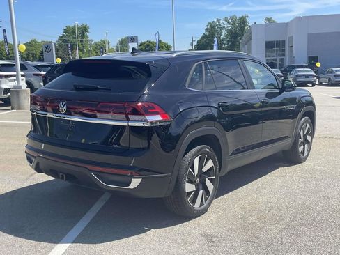 New 2026 Volkswagen Atlas Cross Sport SE FWD image 6