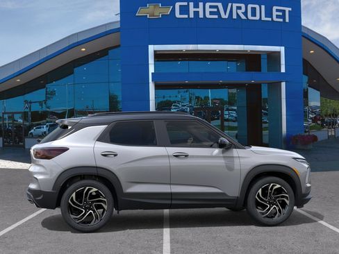 New 2026 Chevrolet TrailBlazer RS w/ Convenience Package FWD image 32