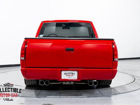 Used 1988 Chevrolet Silverado 1500 2WD Regular Cab image 16