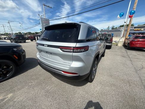 New 2026 Jeep Grand Cherokee Limited AWD/4WD image 5
