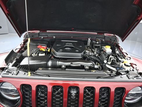 Used 2021 Jeep Wrangler Unlimited Sahara image 50