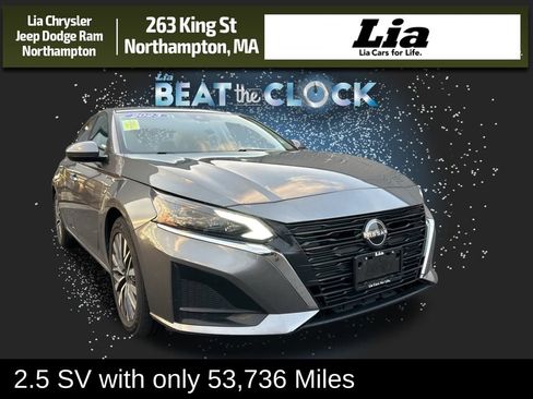 Used 2023 Nissan Altima 2.5 SV image 1