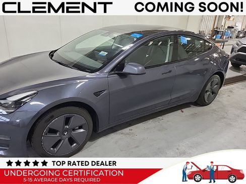 Used 2023 Tesla Model 3 Standard Range image 1