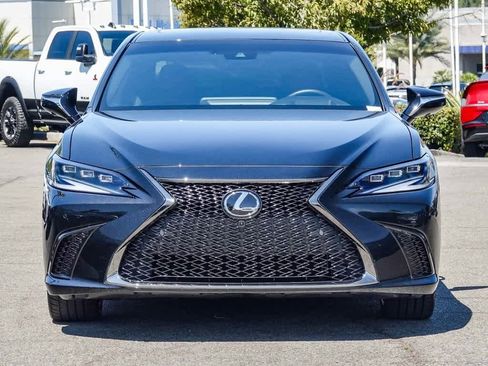 Used 2024 Lexus ES 350 F Sport image 2