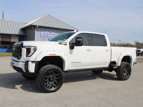 Used 2024 GMC Sierra 2500 AT4 w/ AT4 Premium Plus Package image 5