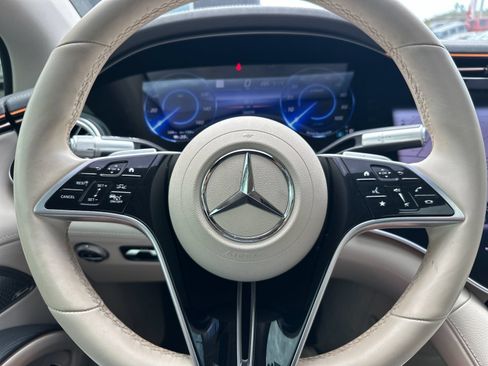 Certified 2023 Mercedes-Benz EQS 580 4MATIC Sedan image 26