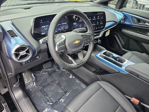 New 2026 Chevrolet Equinox EV LT FWD image 19