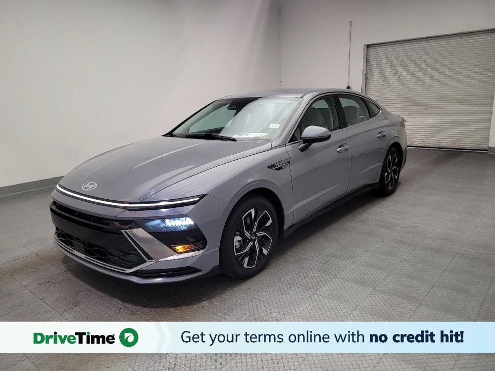 Used 2025 Hyundai Sonata SEL FWD image 1