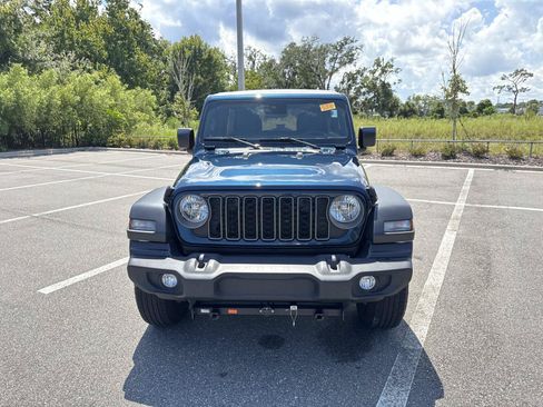 Used 2025 Jeep Wrangler Unlimited Sport AWD/4WD image 8