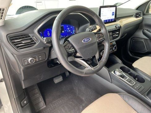 Certified 2022 Ford Escape Titanium w/ Titanium Elite Package image 12