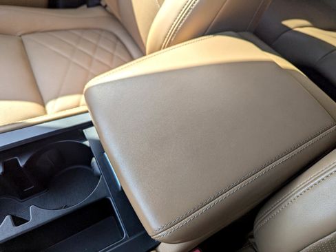 Used 2023 Jaguar F-PACE S image 29