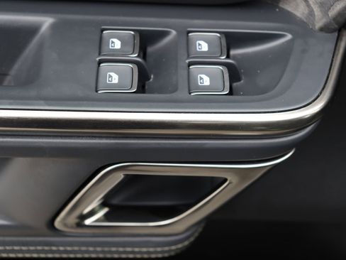 Used 2022 Rivian R1T Adventure image 24