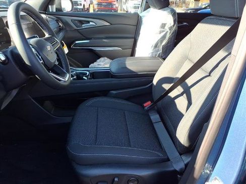 New 2026 Chevrolet Traverse LT w/ Driver Confidence Package image 7