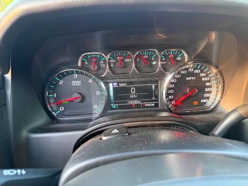 Used 2016 Chevrolet Suburban LS image 12