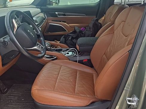 Used 2025 Kia Telluride AWD image 1