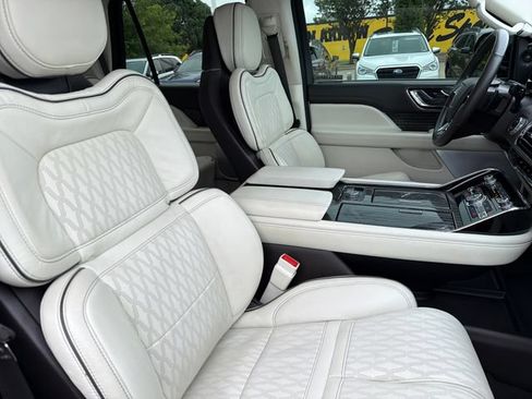 Used 2024 Lincoln Navigator Black Label AWD/4WD image 26