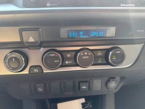 Used 2023 Toyota Tacoma SR AWD/4WD image 28