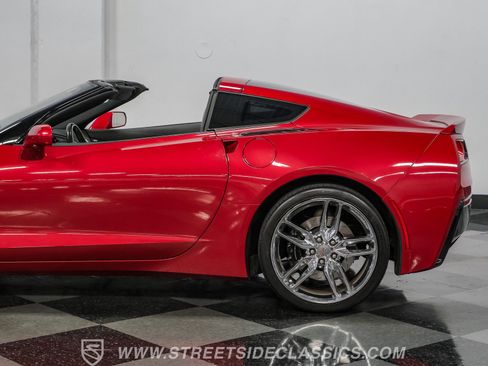 Used 2015 Chevrolet Corvette Stingray Coupe RWD image 24
