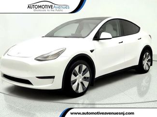 Used 2023 Tesla Model Y Long Range AWD/4WD video 1