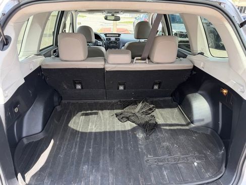 Used 2015 Subaru Forester 2.5i Limited w/ Popular Package #2 AWD/4WD image 6