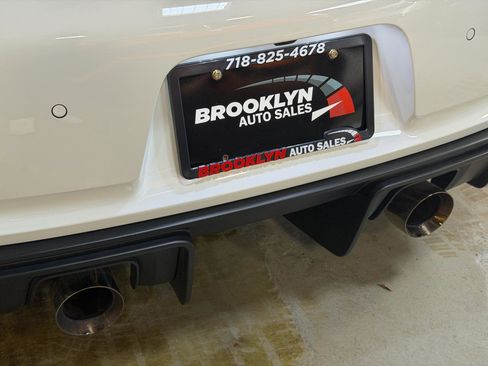 Used 2021 Porsche 718 Cayman GT4 image 22