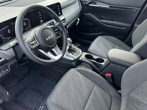 New 2026 Kia Seltos LX image 8