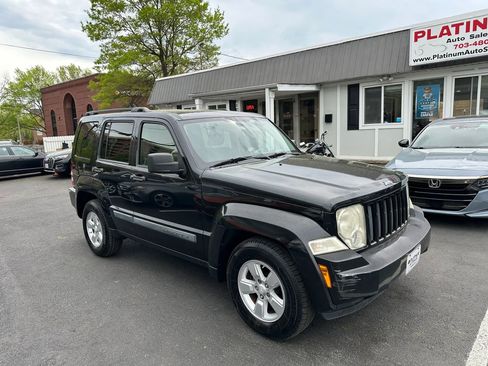 Used 2009 Jeep Liberty Sport w/ Popular Equipment Group image 3