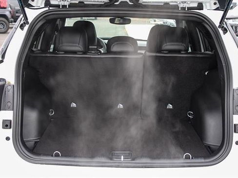 New 2026 Jeep Compass Latitude image 24