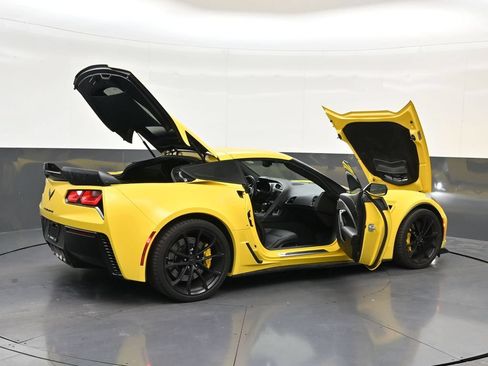 Used 2017 Chevrolet Corvette Grand Sport RWD image 33