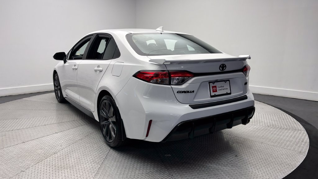 Certified 2026 Toyota Corolla SE w/ SE Package FWD image 34