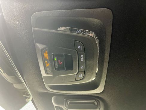 Used 2025 Toyota Corolla XSE FWD image 13
