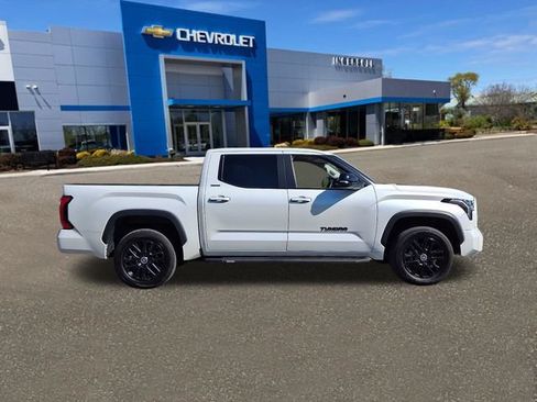Used 2024 Toyota Tundra Limited AWD/4WD image 28