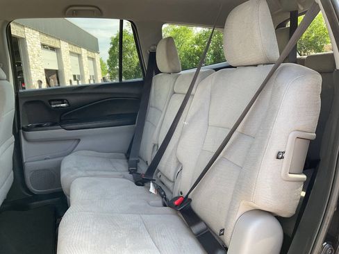 Used 2016 Honda Pilot EX image 29