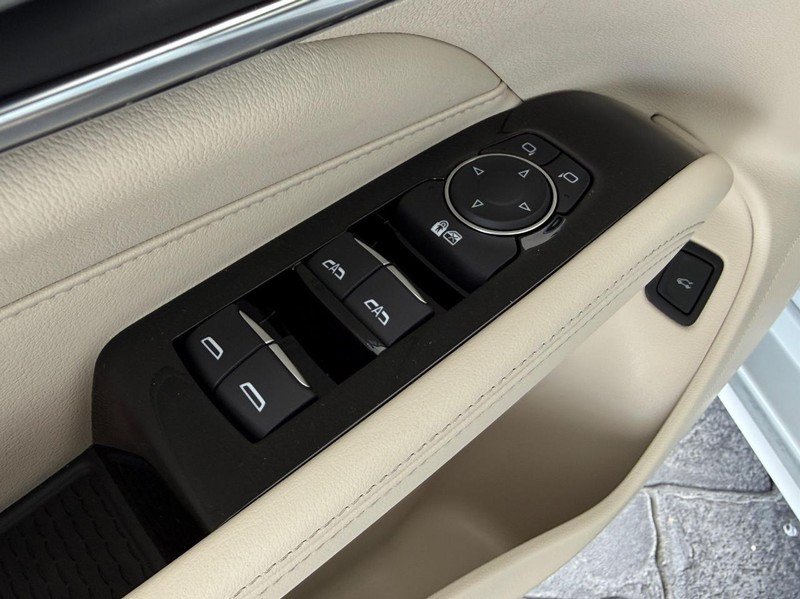 New 2026 Cadillac CT4 Premium Luxury w/ LPO, ONYX Package AWD/4WD image 9