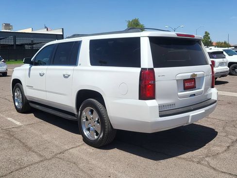 Used 2017 Chevrolet Suburban LT RWD image 8