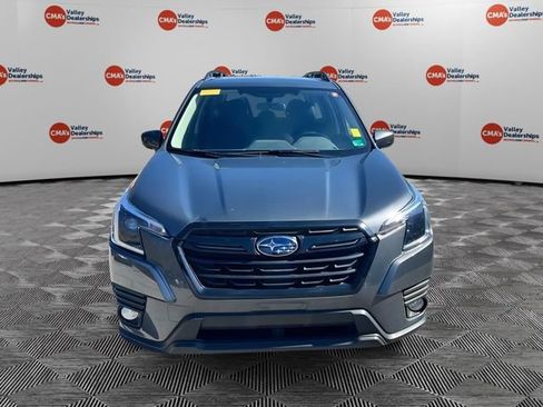 Used 2023 Subaru Forester Premium image 2