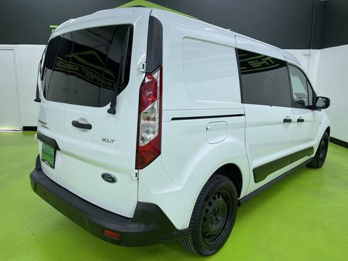 Used 2020 Ford Transit Connect XLT image 10