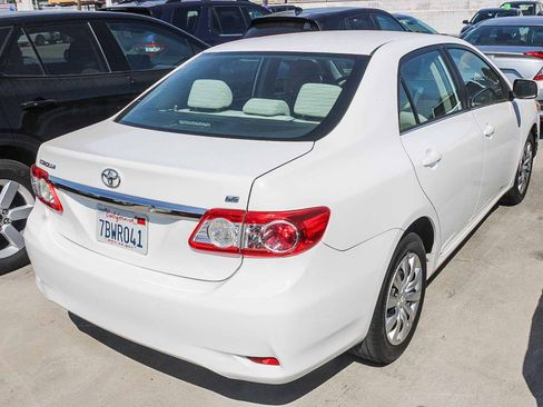 Used 2013 Toyota Corolla LE image 9