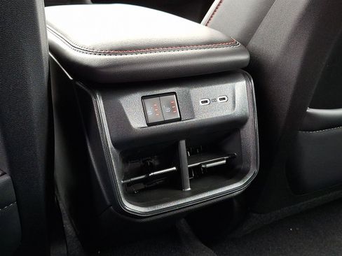 New 2026 Dodge Charger R/T AWD/4WD image 7