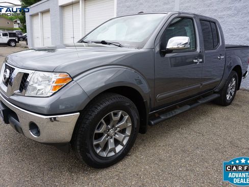 Used 2019 Nissan Frontier SL AWD/4WD image 3