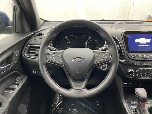 Used 2022 Chevrolet Equinox RS w/ RS Leather Package image 11