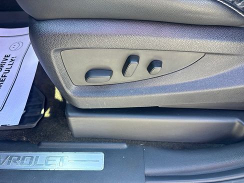 Used 2016 Chevrolet Suburban LT AWD/4WD image 30