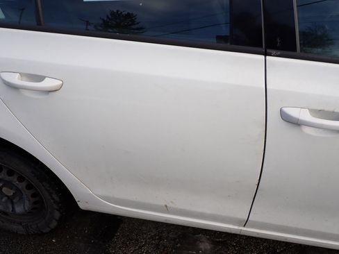 Used 2012 Volkswagen Golf 2.5L Conv & Sunroof 4 Door PZE image 12