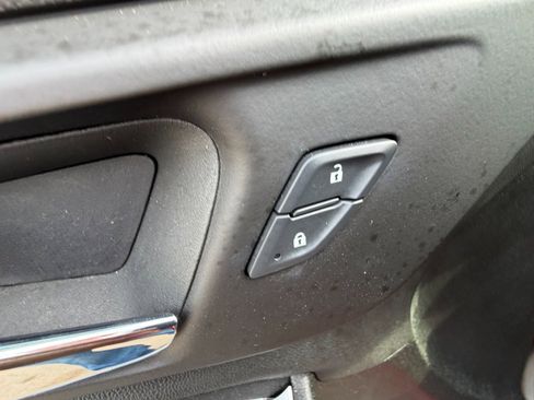 Used 2025 Chevrolet Malibu RS w/ LPO, Floor Liner Package FWD image 9