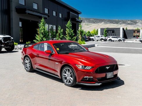Used 2016 Ford Mustang GT RWD image 7