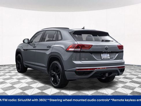 Used 2022 Volkswagen Atlas Cross Sport SEL R-Line image 8