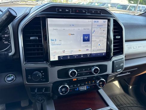 Used 2022 Ford F350 King Ranch w/ King Ranch Ultimate Package AWD/4WD image 20
