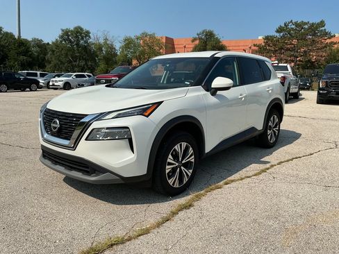 Used 2023 Nissan Rogue SV AWD/4WD image 1