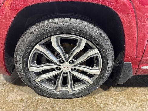 Used 2018 GMC Terrain Denali w/ Comfort Package AWD/4WD image 10