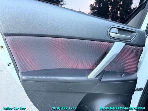 Used 2013 MAZDA MAZDA3 Touring FWD image 23